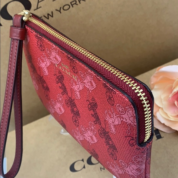 COACH Corner Zip Wristlet Im/bright red/cherry mul - Picture 6 of 14